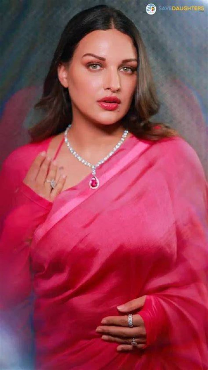
Aakriti Khurana Height, Weight, Net Worth, Age, Birthday, Wikipedia, Who, Nationality, Biography 