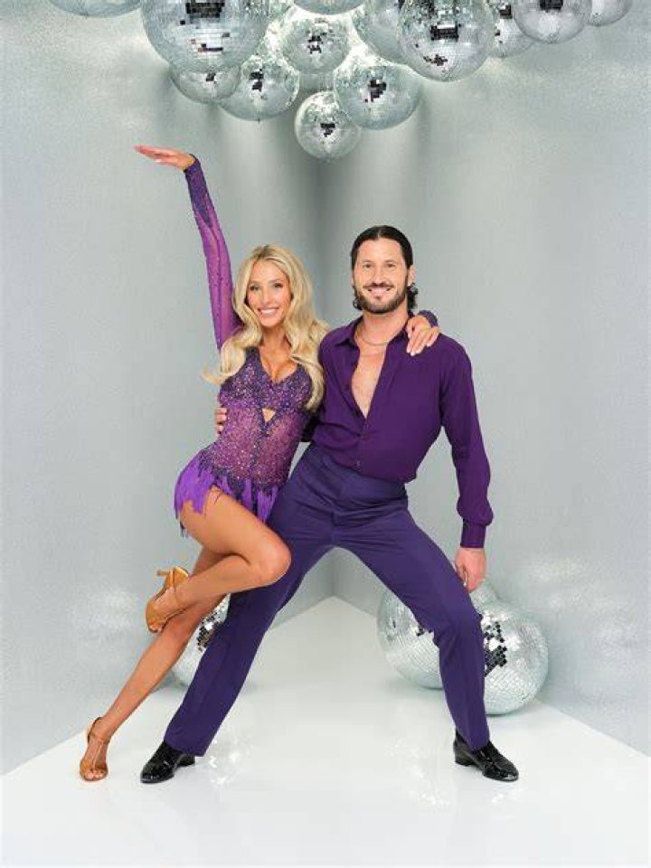 Alarna Donovan Age Wiki – Who Is Rob Mills Partner On Dancing With The Stars?