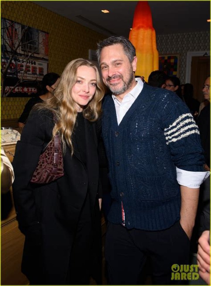 
Amanda Seyfried’s Husband Thomas Sadoski’s Net Worth, Height 