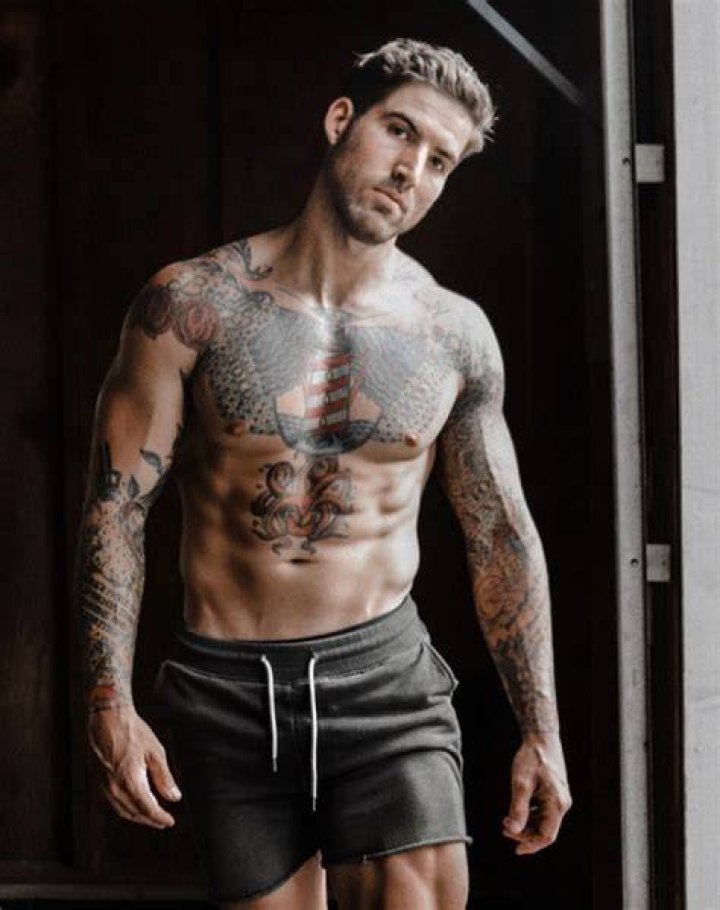 
Angel Bradley Height, Weight, Net Worth, Age, Birthday, Wikipedia, Who, Nationality, Biography 