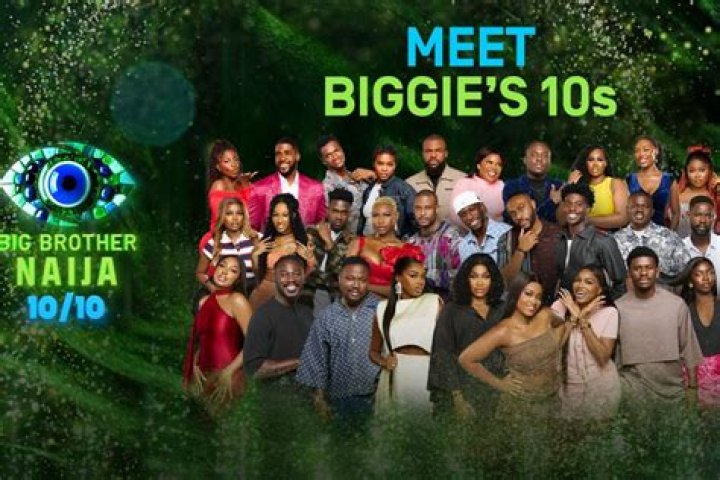 
BBNaija Season 7: “Is She Okay? Begging For Relationship?” — Reactions As Amaka Makes Move On Dotun [video] 