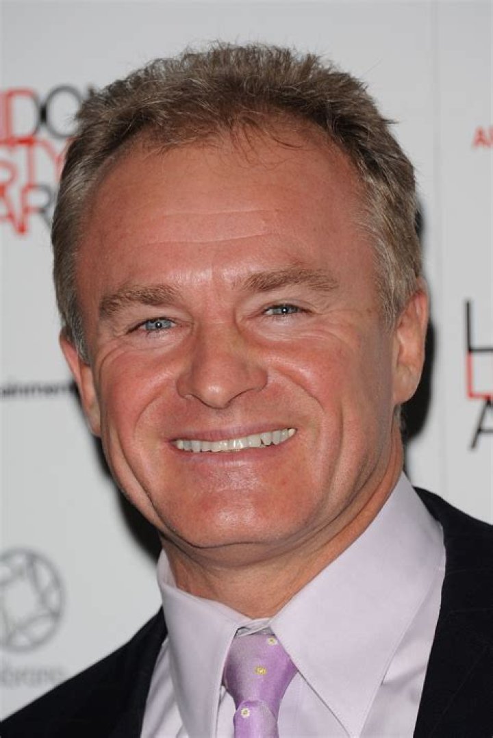 Bobby Davro Height, Weight, Net Worth, Age, Birthday, Wikipedia, Who, Nationality, Biography