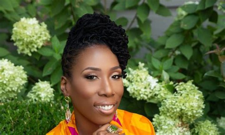 
Brandi Harvey – Who is Steve Harvey’s daughter? Biography 