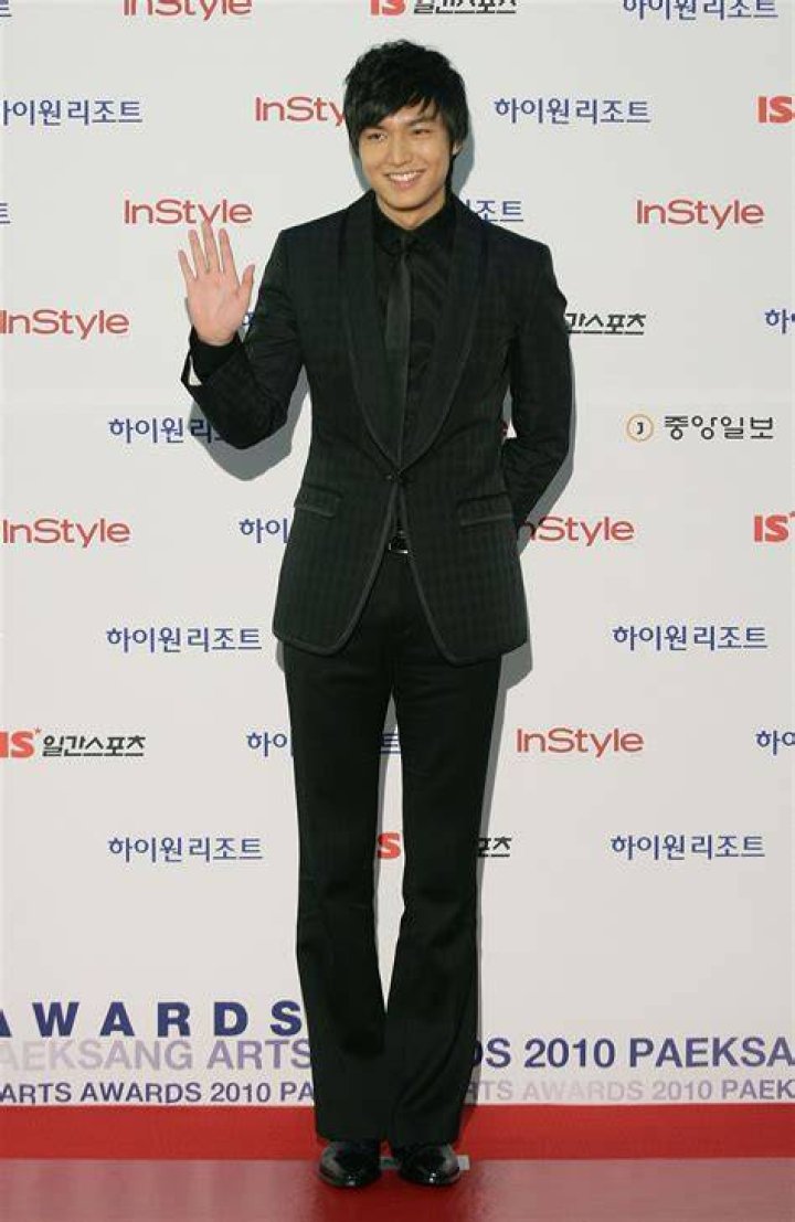 Choi Min-ho Height, Weight, Net Worth, Age, Birthday, Wikipedia, Who, Nationality, Biography