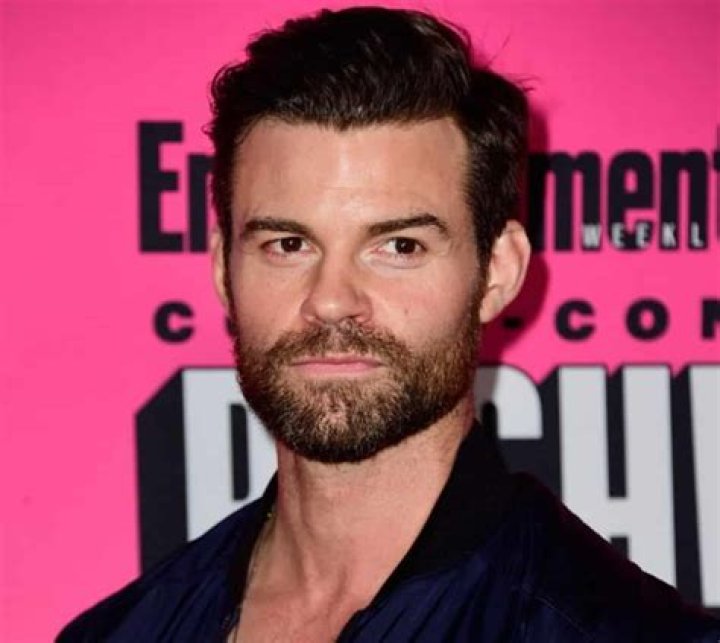 Daniel Gillies Height, Weight, Net Worth, Age, Birthday, Wikipedia, Who, Nationality, Biography