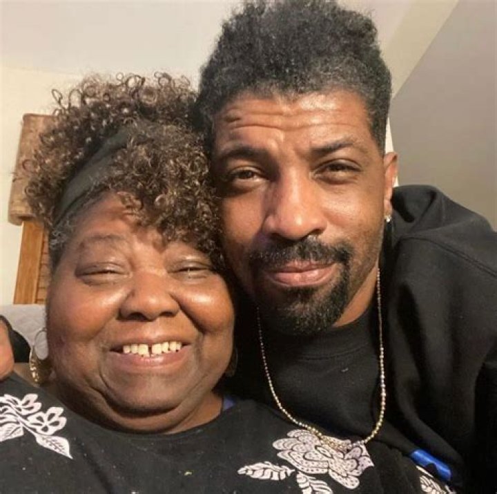 Deon Cole Parents: Mother Charlene Cole And Father, Siblings