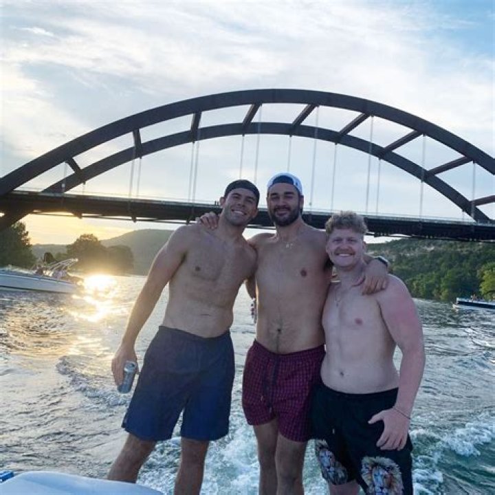 Did Zach Shallcross Lose Weight For ‘The Bachelorette’? Fat To Fit Transformation