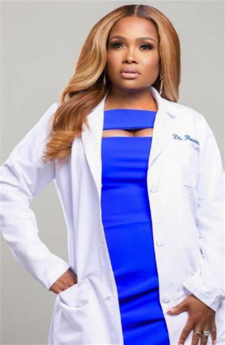 Dr. Sunny Andrews Age, Birthday, Wikipedia, Who, Nationality, Biography