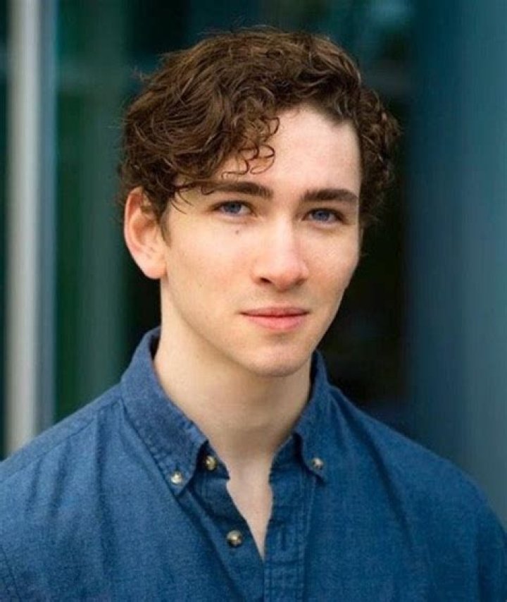  Dylan Arnold