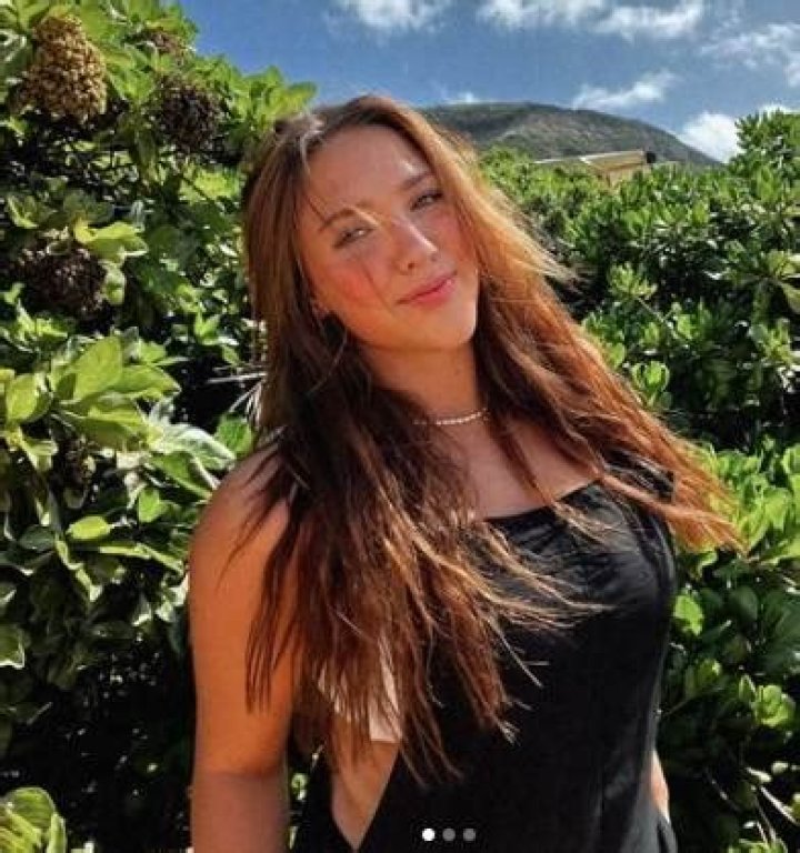 Ella Schnacky Height, Weight, Net Worth, Age, Birthday, Wikipedia, Who, Nationality, Biography
