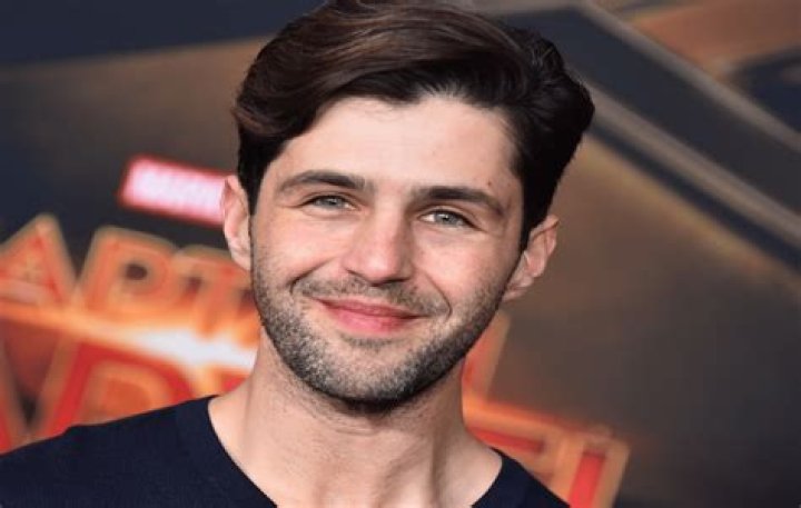 Ethan Peck Height, Weight, Net Worth, Age, Birthday, Wikipedia, Who, Nationality, Biography