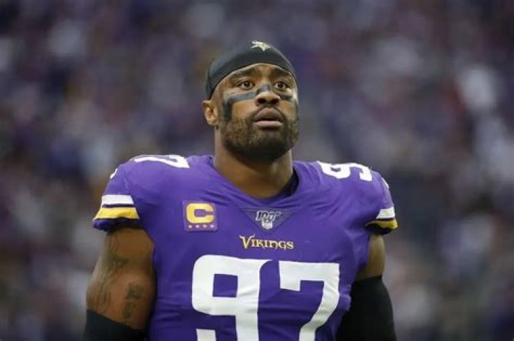 
Everson Griffen Height, Weight, Net Worth, Age, Birthday, Wikipedia, Who, Nationality, Biography 