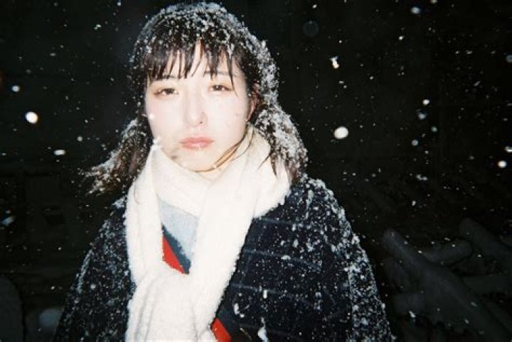 Girl Behind Snow Meme Mogusa Shirose -What’s Happened To Her?