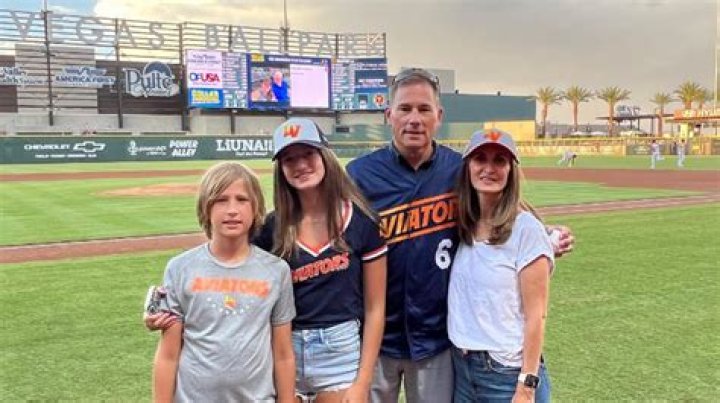 Golden Knights Coach Bruce Cassidy Has A Beautiful Family With Wife Julie Cassidy