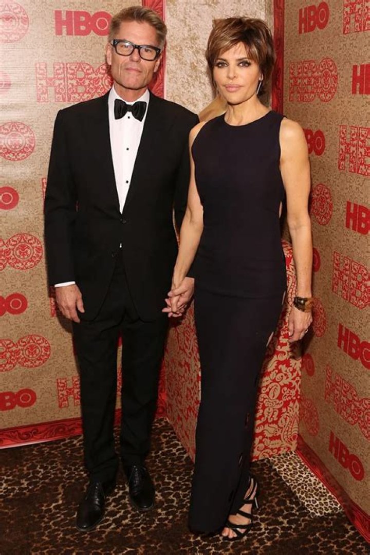 
Harry Hamlin Shares What He’s Learned About Marriage After 25 Years with Lisa Rinna: ‘We’re Not Clingy’ 