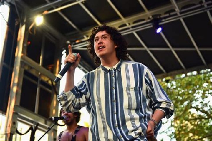 Hobo Johnson Height, Weight, Net Worth, Age, Birthday, Wikipedia, Who, Instagram, Biography