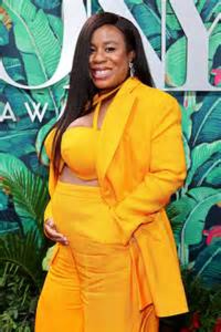 
Is Actress Uzo Aduba Pregnant In 2022? It Is A Baby Bump On Tony’s Red Carpet? 