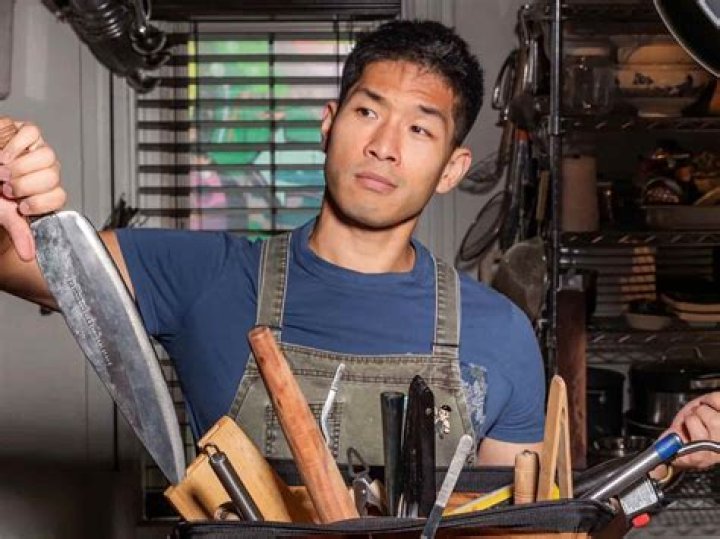 
Is Chef Jon Kung Married to Wife? Or Dating a Girlfriend? 