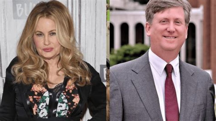 Is Drew Carey Married: What Was the Cause of Her Girlfriend’s Death?