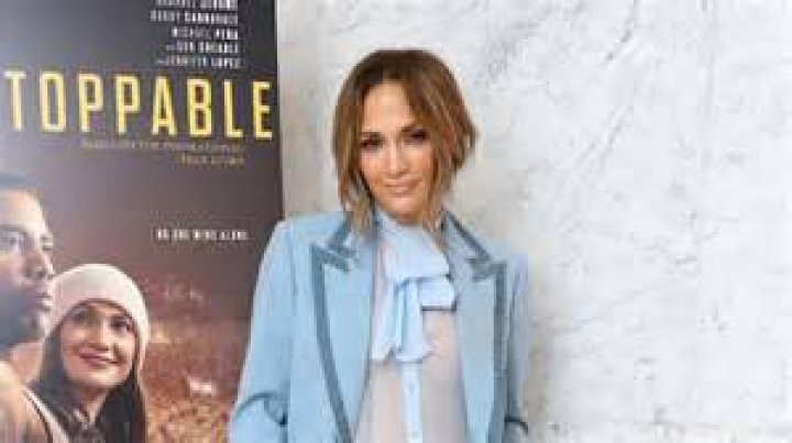 
Jennifer Lopez Unexpected Nip Slip at London O2 Stadium! 