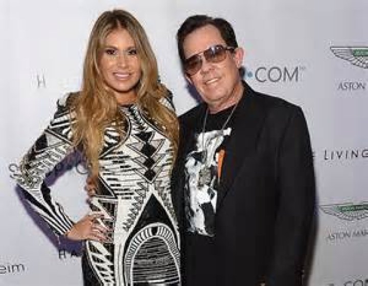 
JR Ridinger Leaves Wife Loren Ridinger With A Net Worth Of $250 Million, A Sad Tribute 