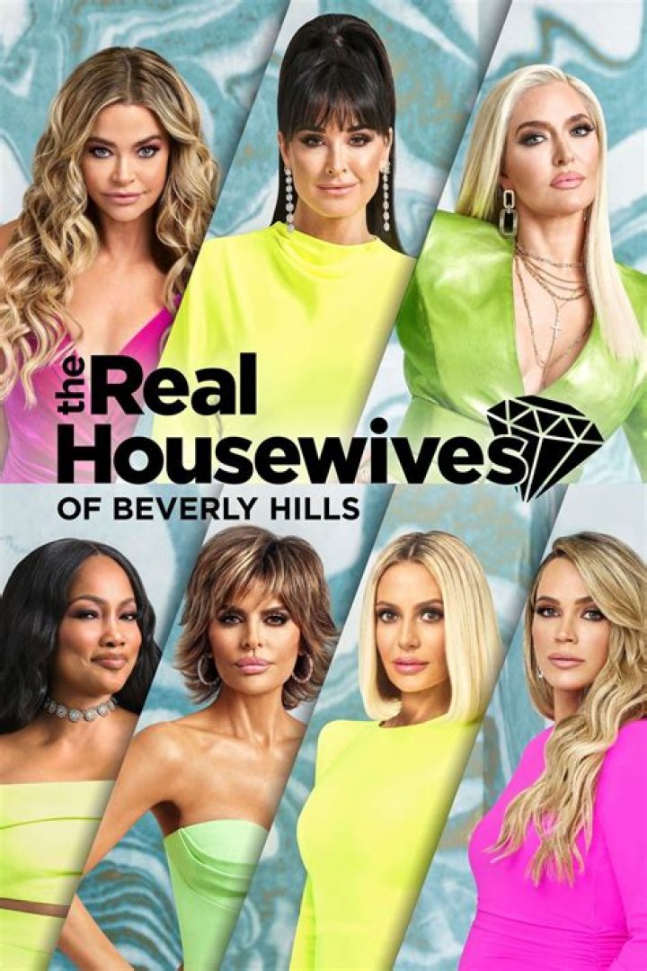 
Julia Fox Tells Andy Cohen She’s Open to Joining ‘The Real Housewives of New York City’ : ‘Never Say Never’ 