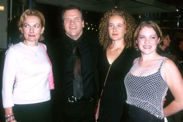 
Meat Loaf Children How Old Are Daughters Pearl And Amanda Aday? 