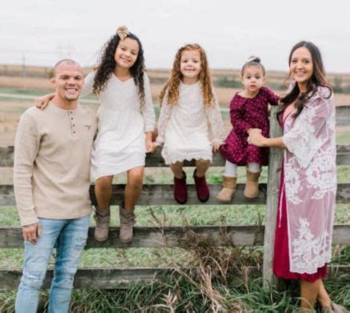 Meet Anthony Smith Wife Mikhala Renee Newman Kids And Married Life