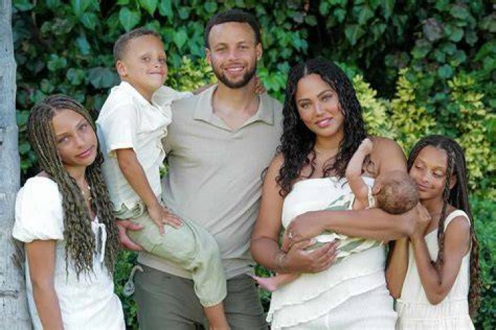 
Meet Tray Chaney Wife Ayesha Chaney On Instagram- How Old Are Their Two Kids? 