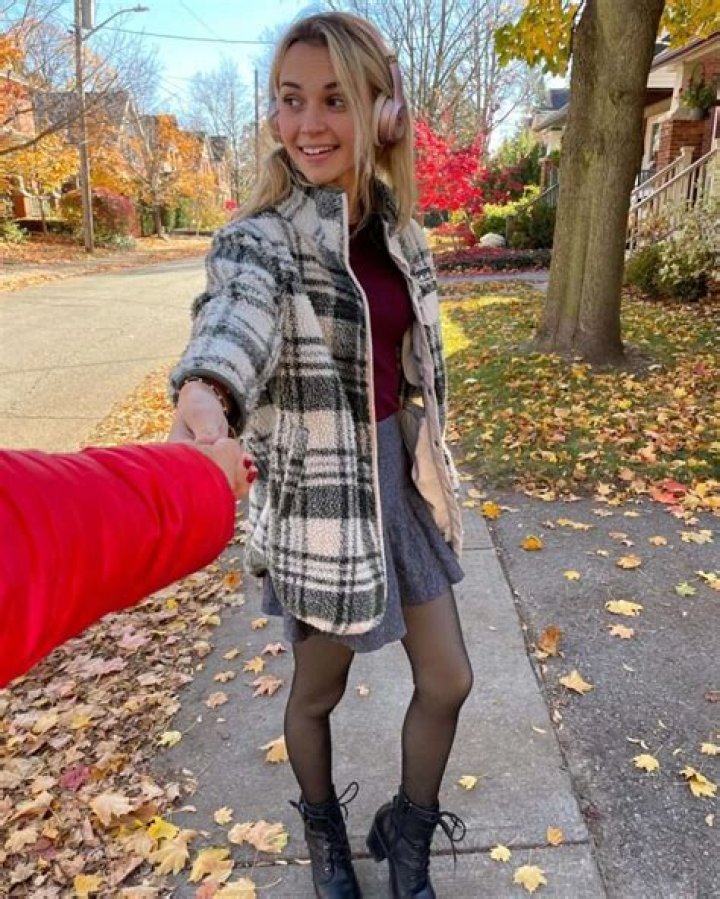 Nikki Roumel Height, Weight, Net Worth, Age, Birthday, Wikipedia, Who, Instagram, Biography