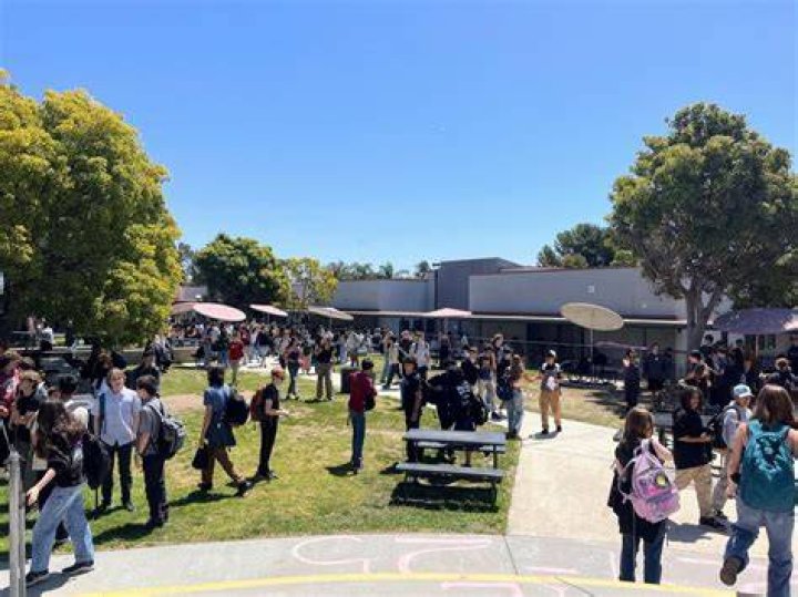 Oxnard High School, Ventura placed on lockdown after call for possible gun on campus, no shooting reported