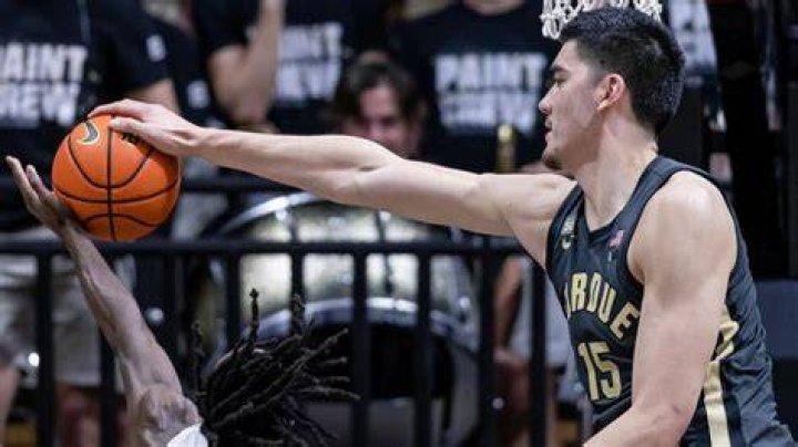 Purdue Basketball Zach Edey Is The Tallest One In His Family