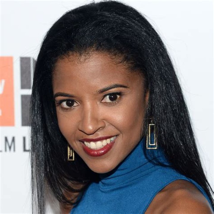 Renée Elise Goldsberry Height, Weight, Net Worth, Age, Birthday, Wikipedia, Who, Nationality, Biography