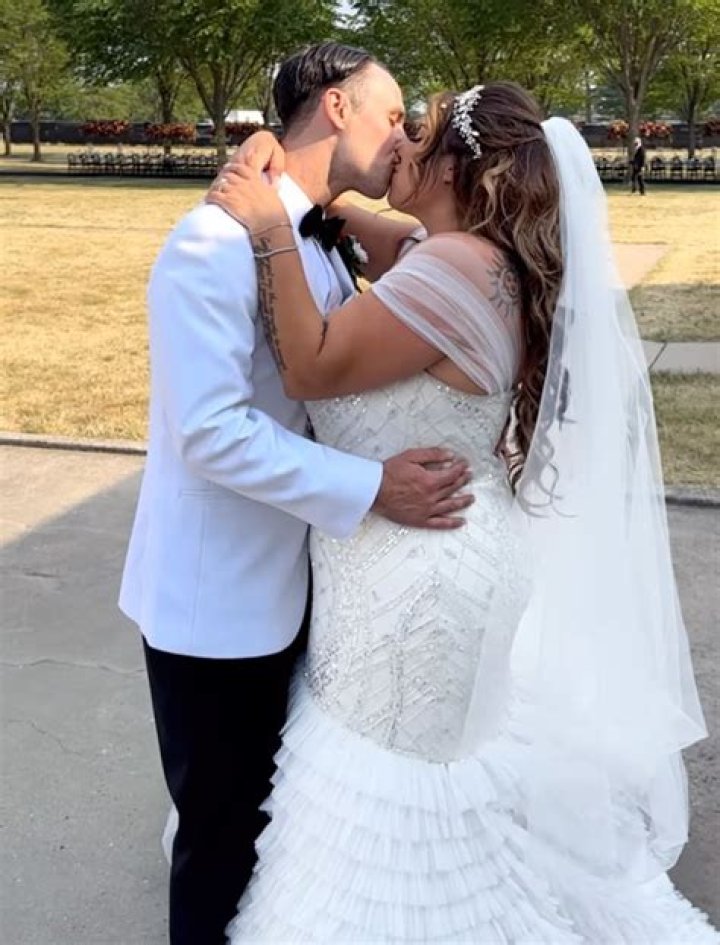 
Sarah Guetta Mari: Is She Married? 