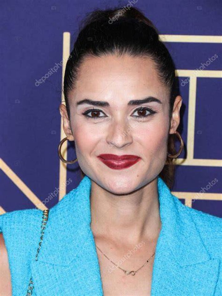 
Stephanie Nogueras Disability Is The Actress Deaf? 