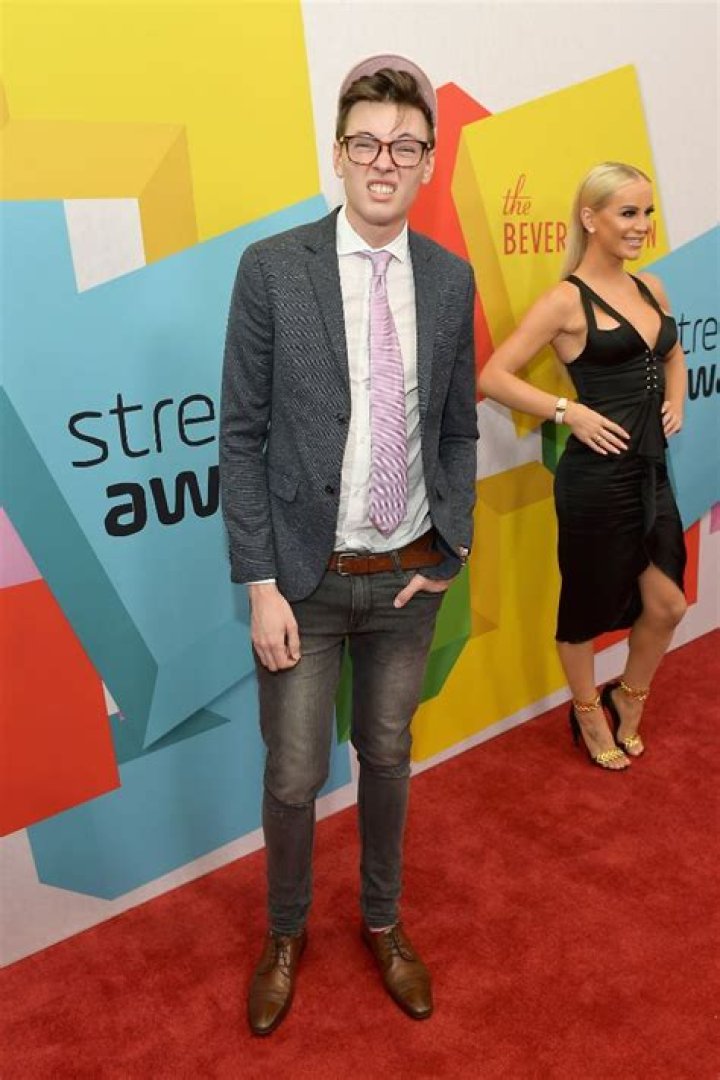 
Steven Suptic Height, Weight, Net Worth, Age, Birthday, Wikipedia, Who, Instagram, Biography 