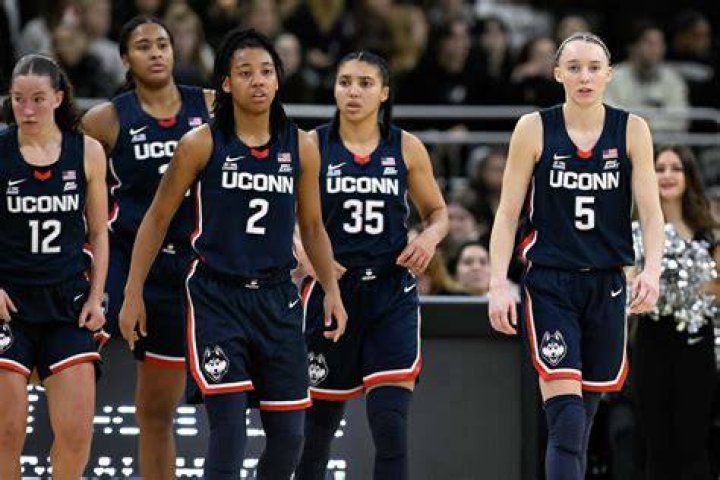 UConn Huskies: Who Are Andre Jackson Parents? Siblings And Girlfriend