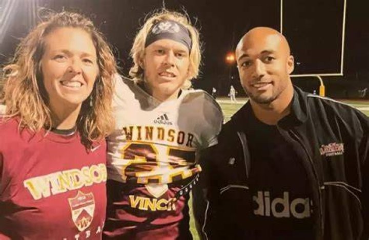 Who are Austin Ekelers Parents? Austin Ekeler Biography, Parents Name and More