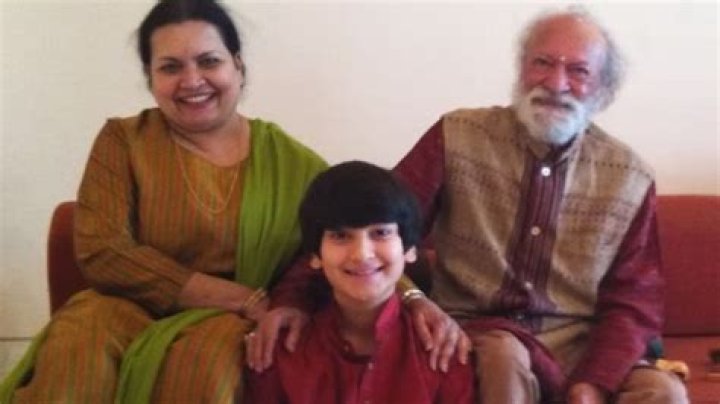 
Who are Varun Sharmas Parents? Varun Sharma Biography, Parents Name, Nationality and More 