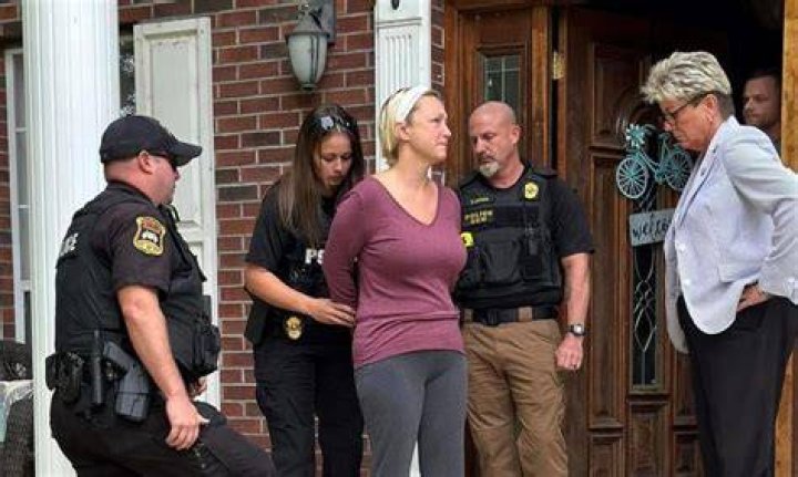 
Who is Alissa McCommon? Fourth-grade teacher arrested for sexually assaulting 12-year-old student in Tennessee 