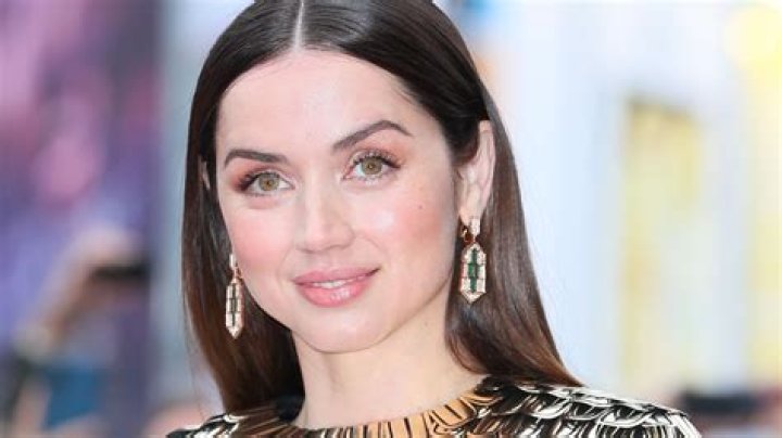 
Who Is Ana de Armas? Actress Weight Loss And Health Update 