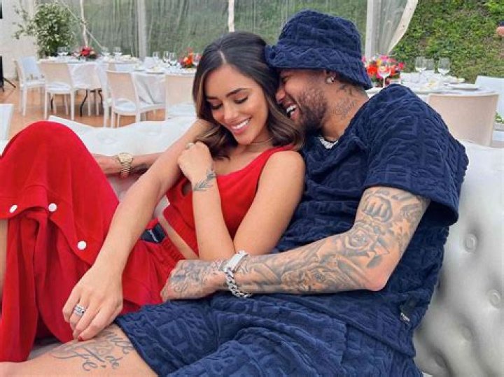 
Who Is Edson Barboza Wife Bruna Barboza? Everything To Know About Their Married Life 