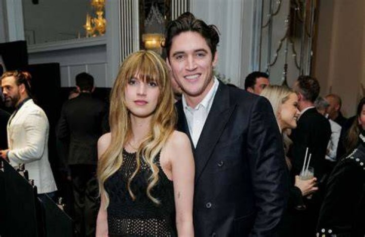 Who Is Isaac Carew Girlfriend, Nell Tiger Free? Explore His Dating Life