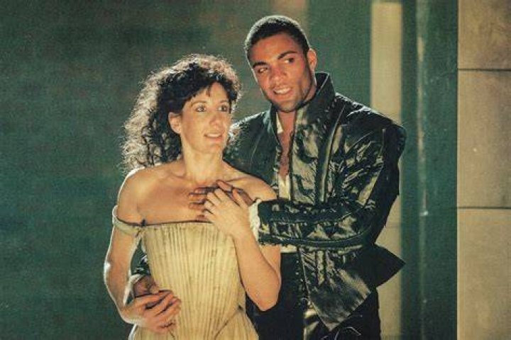 
Who Is Ray Fearon Baby Mama Jane Gurnett? Know About Their Relationship 