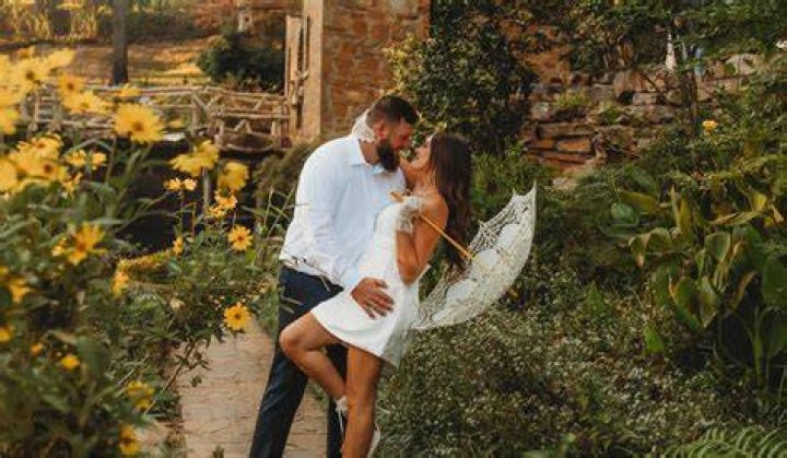 Who Is Ricky Simon’s Wife Jade Bonnett? Wedding Photos