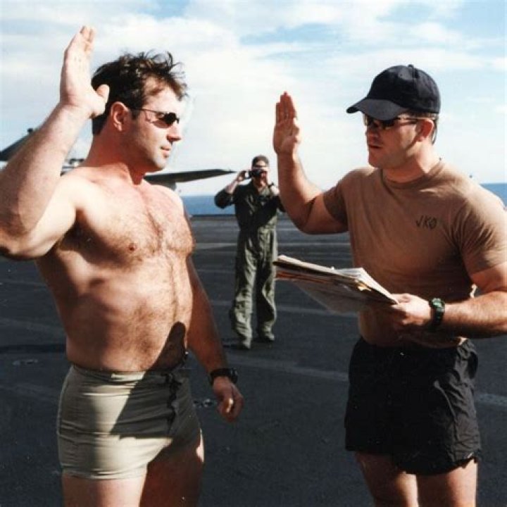 Who Is Thomas Drago Dzieran In Unfiltered FOX? Retired Retired U.S. Navy SEAL Wikipedia