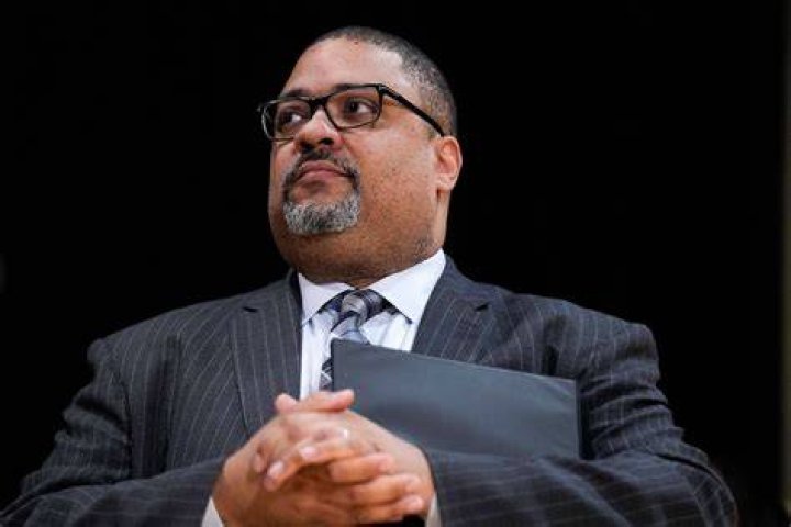 Why Did Alvin Bragg Resigned | Net Worth Before Arrest
