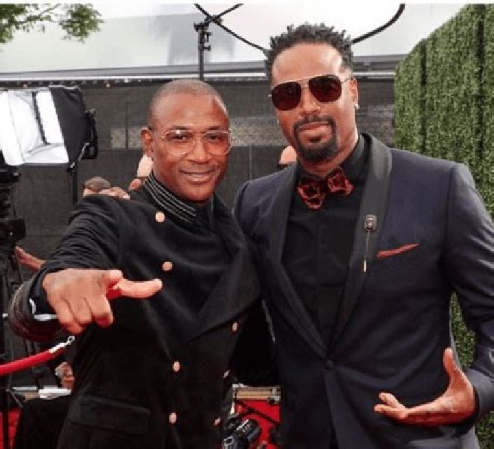 
Why Do People Have Doubts About Shawn Wayans’ Sexuality? 