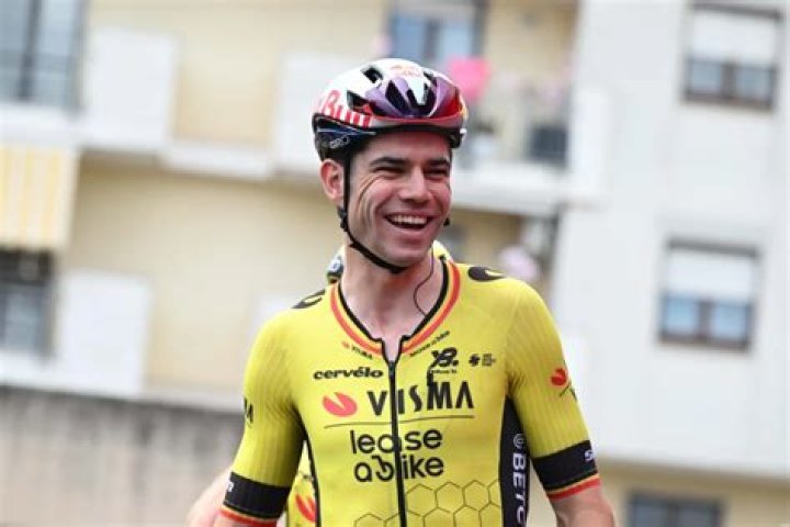 Wout Faes Height, Weight, Net Worth, Age, Birthday, Wikipedia, Who, Instagram, Biography